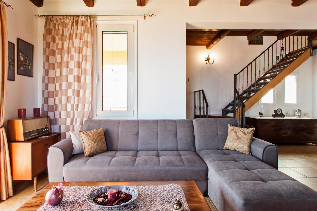 Panorama Traditional House With Private Pool Rodhia  Ngoại thất bức ảnh